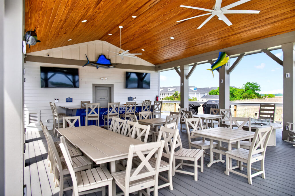 Winyah Bay Club covered outdoor dining pavilion with ceiling fans