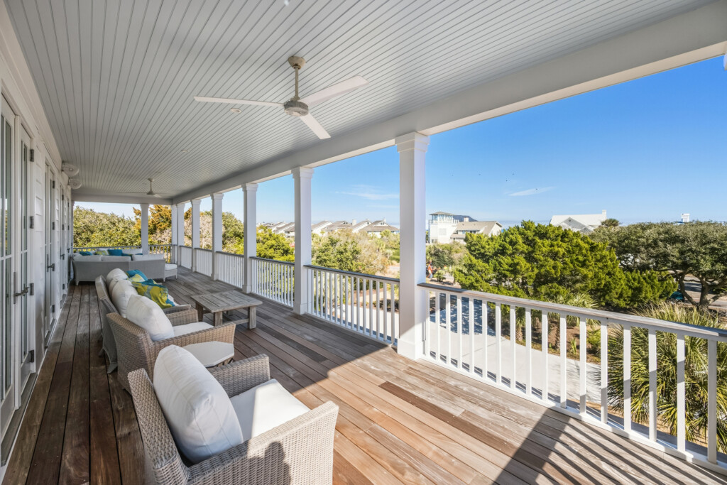 DeBordieu covered porch with outdoor lounge seating